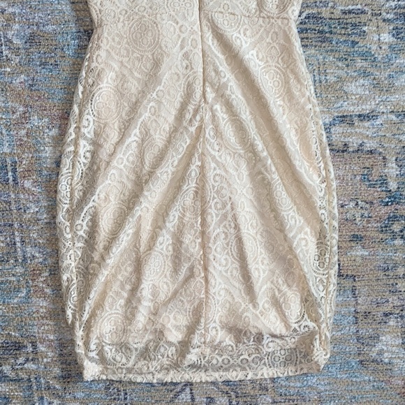 Venus Ivory Bodycon Lace Mini Dress Women’s Size Small - Picture 16 of 16